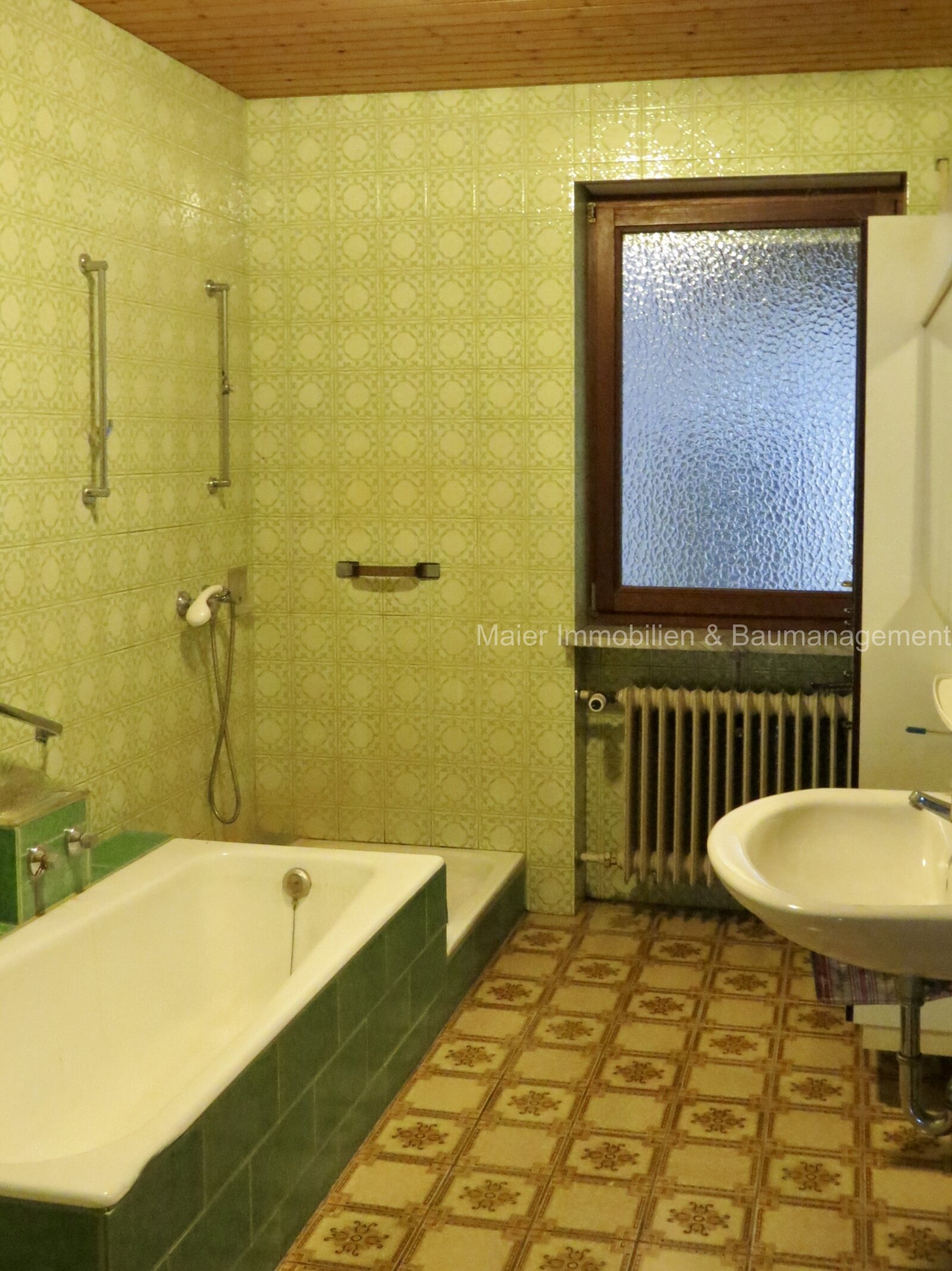 Grundstück mit vielen Möglichkeiten für Ihr neues Zuhause